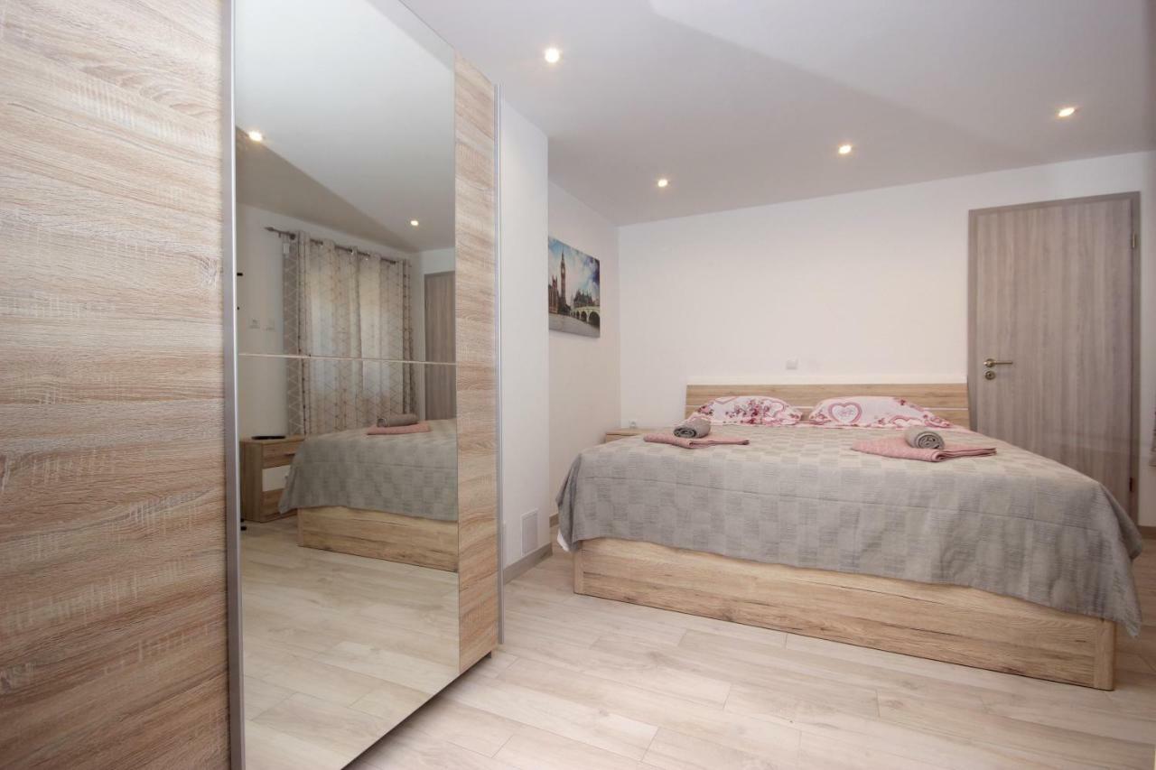 Apartment Alet Пула Екстер'єр фото